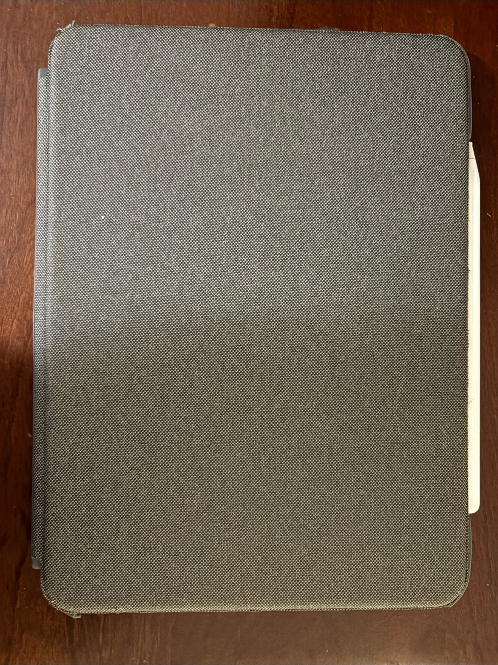 iPad Air 5th Generation - Picture 3 of 5